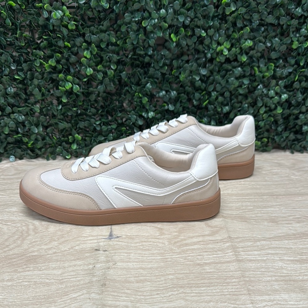 Dolce Vita DV Valet Sneaker - W7